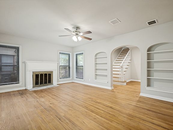 2nd image of 1835 Norfolk Ave