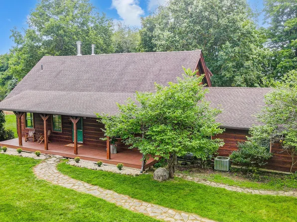 3250 Mockingbird Ln, Granville, OH 43023