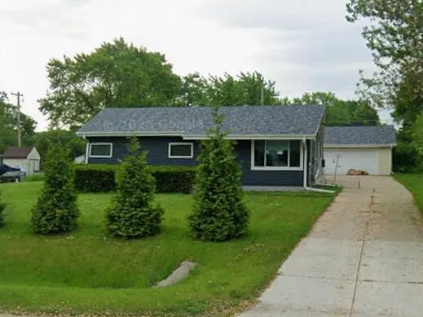 14515 W Cleveland AVENUE, New Berlin, WI 53151