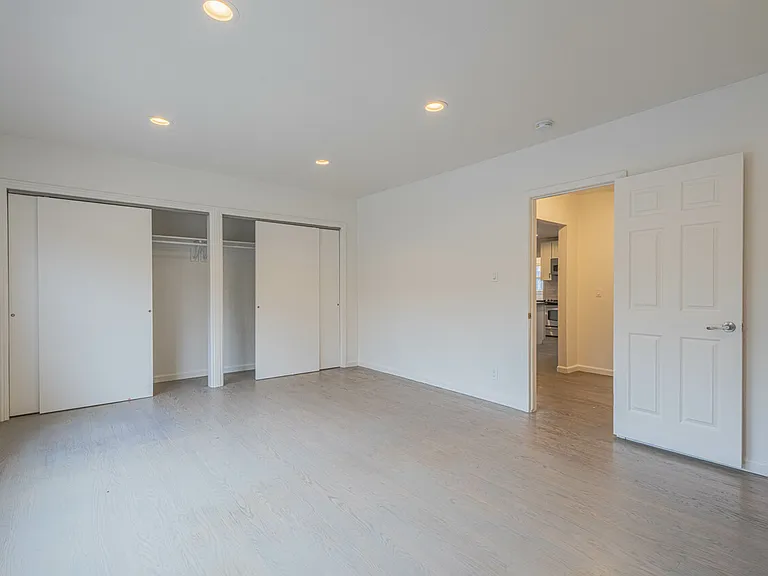 4211 Martin Luther King Jr Way — Photo 13