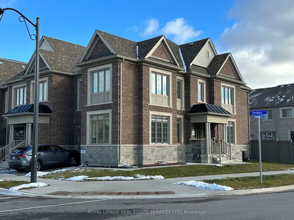 1355 Restivo Ln, Milton, ON L9E 1K2
