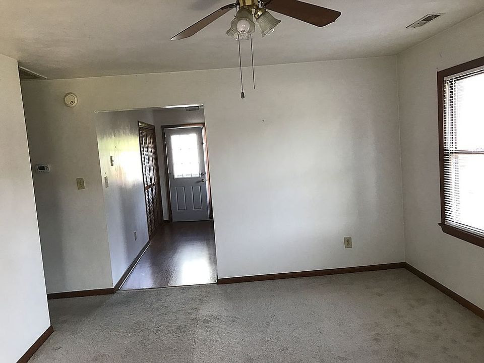 1st image of 4625 Coronet Ave #B