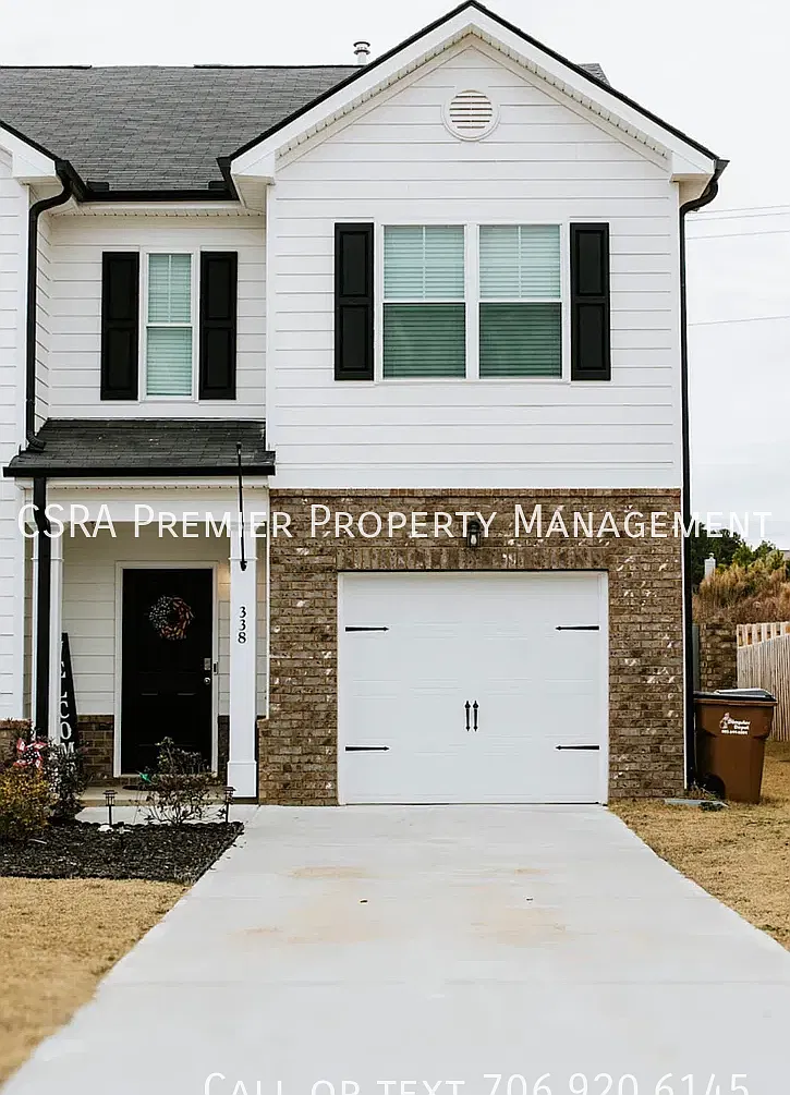 3 bed, 2.5 bath, 1435 sqft, $1,800 — Photo 1