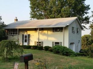 443 Hilltop Cir, Elizabethtown, PA 17022