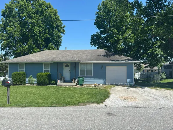 235 Hurley St, Peculiar, MO 64078