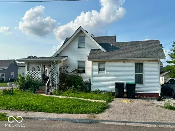 69 West St, Whiteland, IN 46184