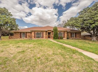 3814 Larkin Ln, Garland, TX 75043
