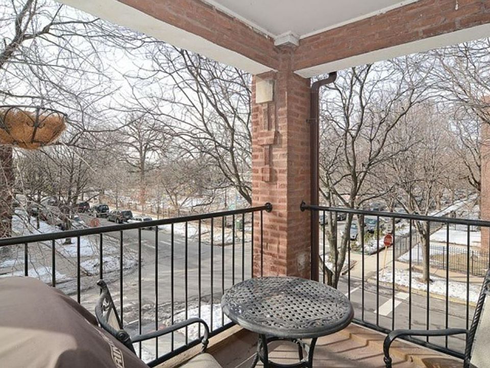 1st image of 2459 W Sunnyside Ave APT 2