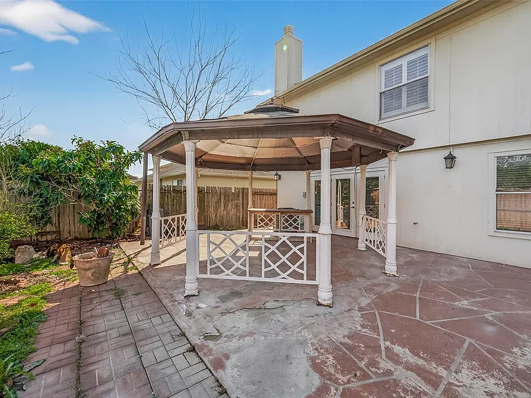 15910 Clayton Bend Dr — Photo 47