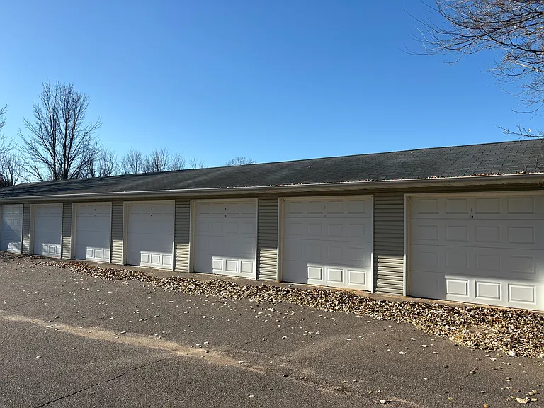 705 Bruce Ct #6 — Photo 17