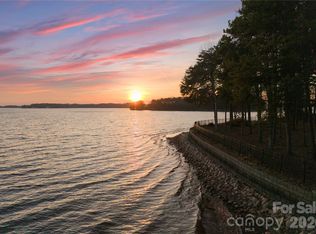 15508 Fishermans Rest Ct, Cornelius, NC 28031