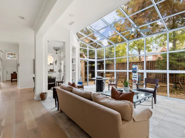 7048 Spruce Creek Ln, Dallas, TX 75252