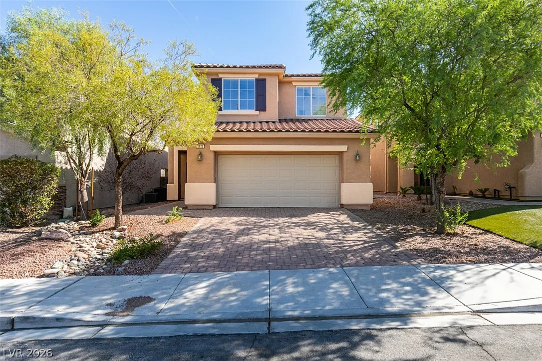 4 bed, 2.5 bath, 2066 sqft, $2,400 — Photo 1