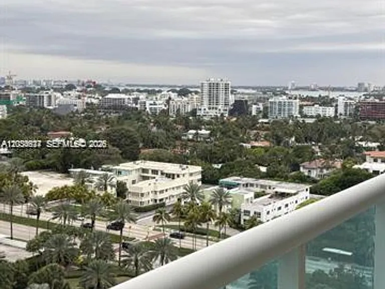 10101 Collins Ave #15D — Photo 2