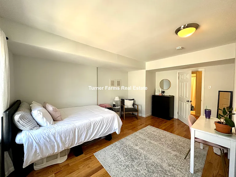 914 Dorchester Ave #2R — Photo 18