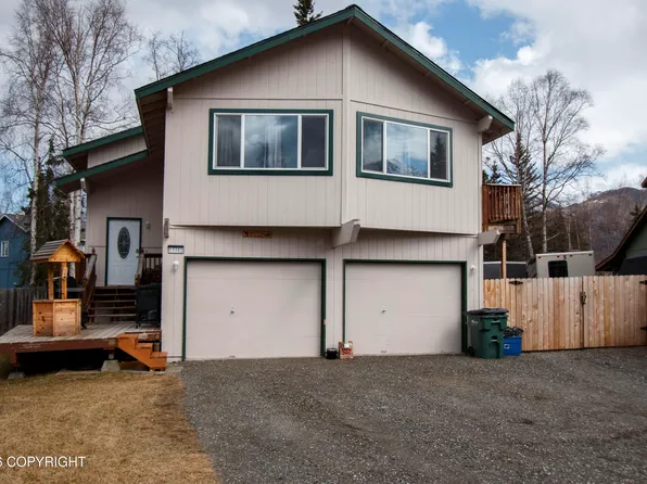 17743 Nitoanya Cir, Eagle River, AK 99577