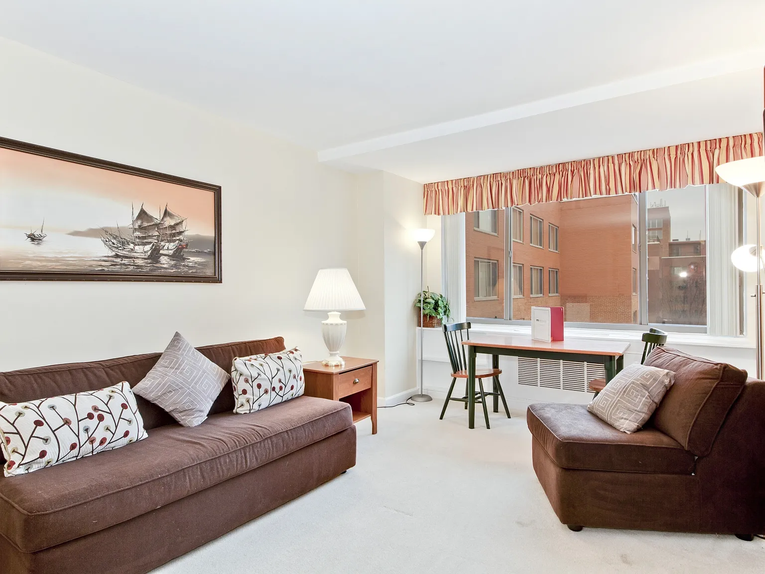 Studio, 425 sqft, $2,340 — Photo 1