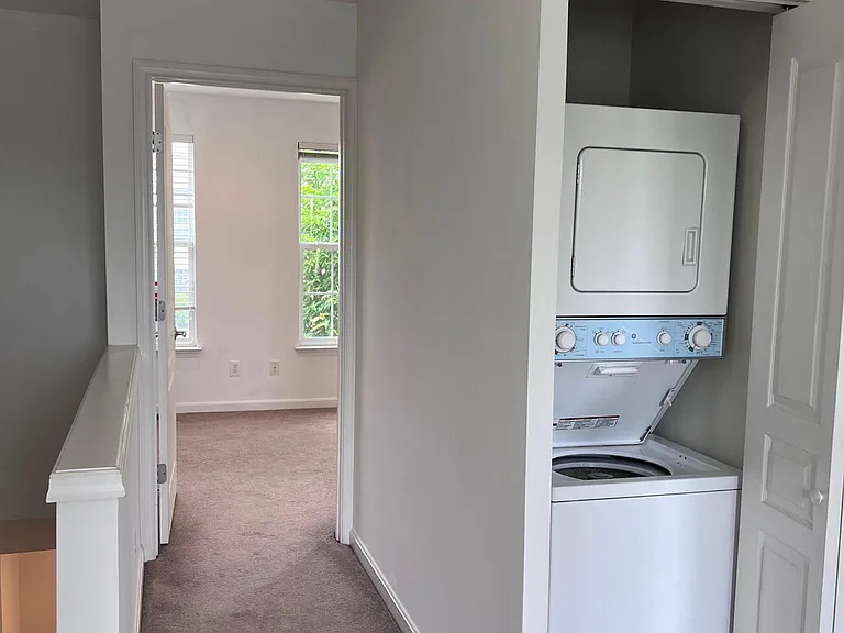 8388 Saylor Ct — Photo 10