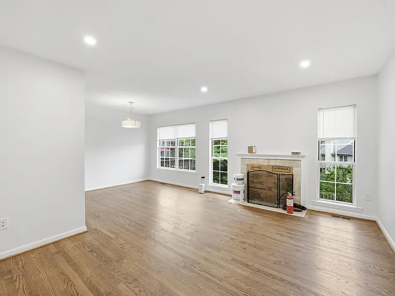 1603 Ingram Ter — Photo 16
