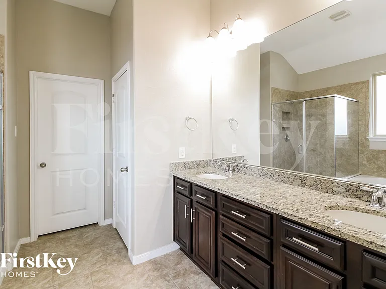 4410 Brenta Mountain Ln — Photo 16