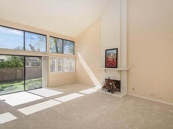 3rd image of 3215 W Sierra Dr