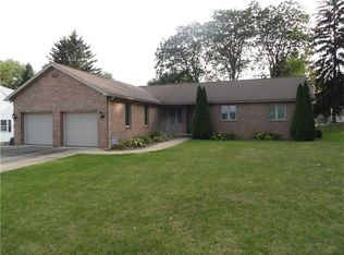 1221 Trent Dr, Latrobe, PA