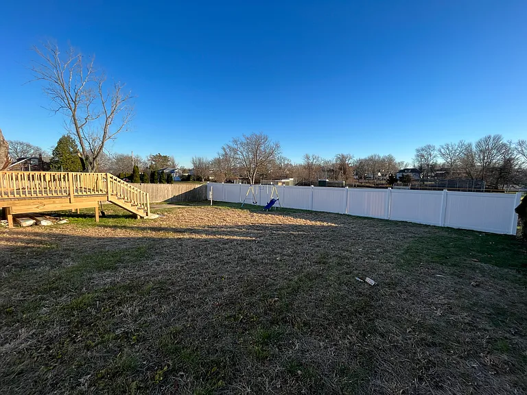 324 Fairfield Ave — Photo 4