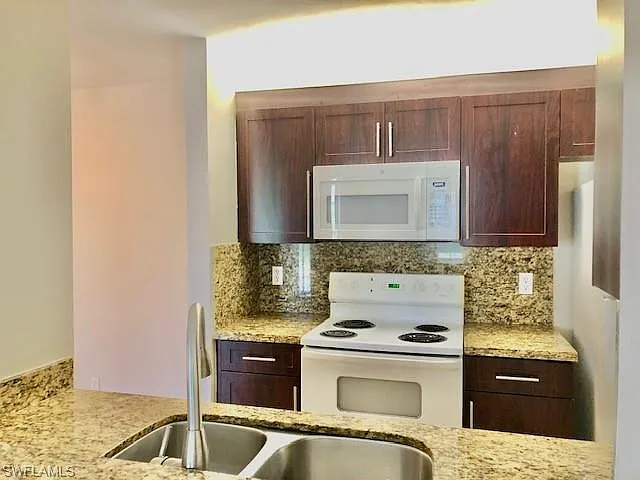 150 Santa Clara Dr #15 — Photo 32