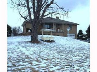 2 Virginia Dr, Donora, PA