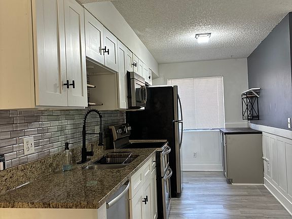 4th image of 11570 Dunes Way Dr N