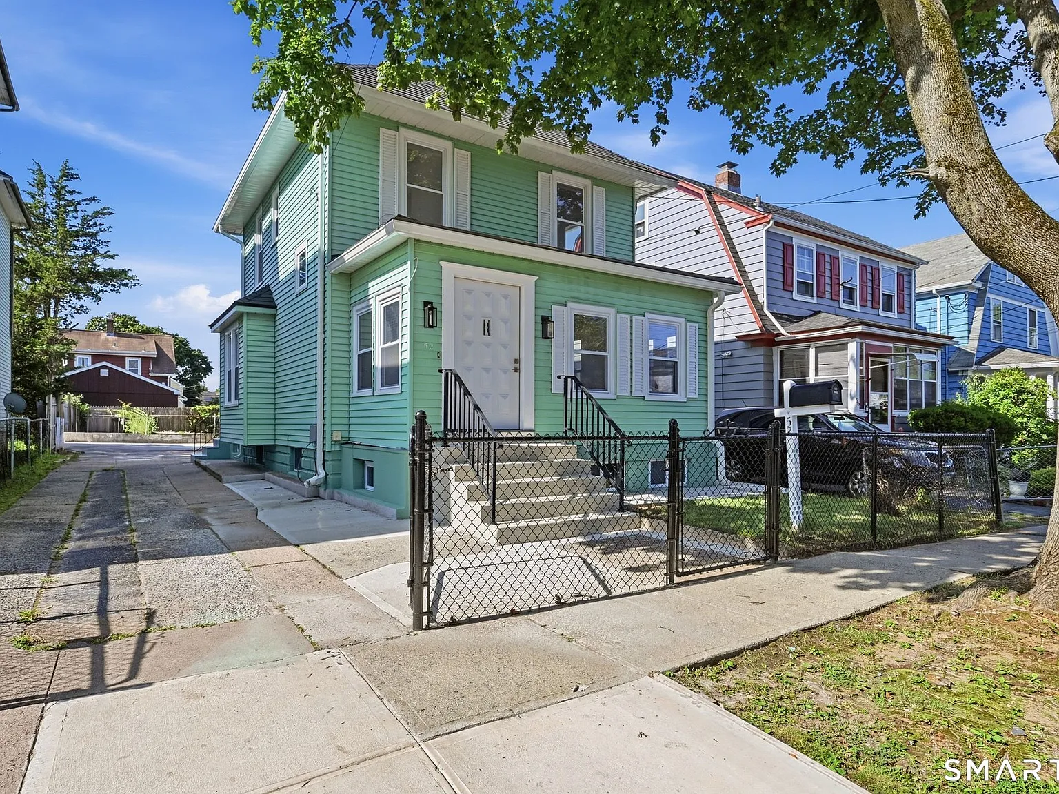 3 bed, 2.0 bath, 1140 sqft, $3,195 — Photo 2