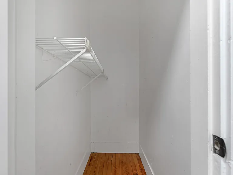 28 Glenville Ave #2 — Photo 21