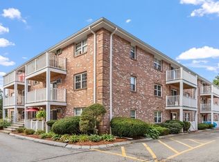 3 Karen Cir APT 5, Billerica, MA 01821