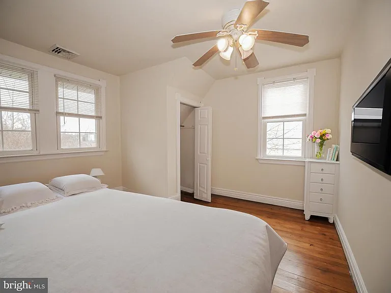 332 Crown Point Rd — Photo 31