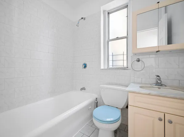 811 Walton Avenue image 7 of 7