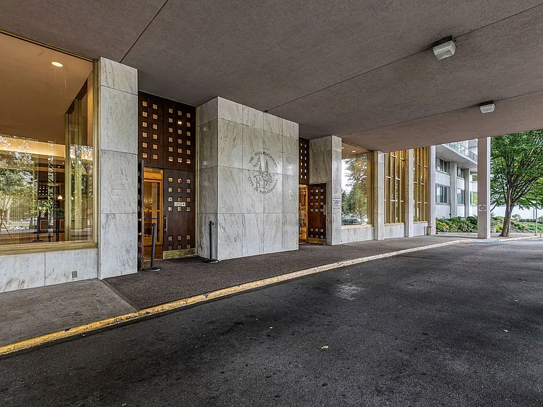 2401 Pennsylvania Ave #15A2 — Photo 41