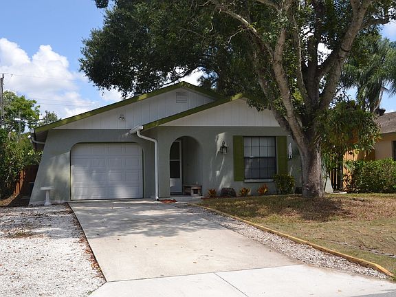 5th image of 2721 Herwald St