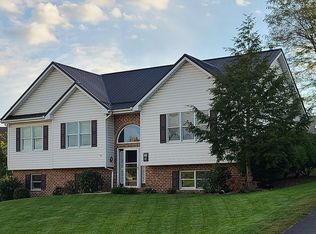 721 Fairfield Dr, Duncansville, PA 16635