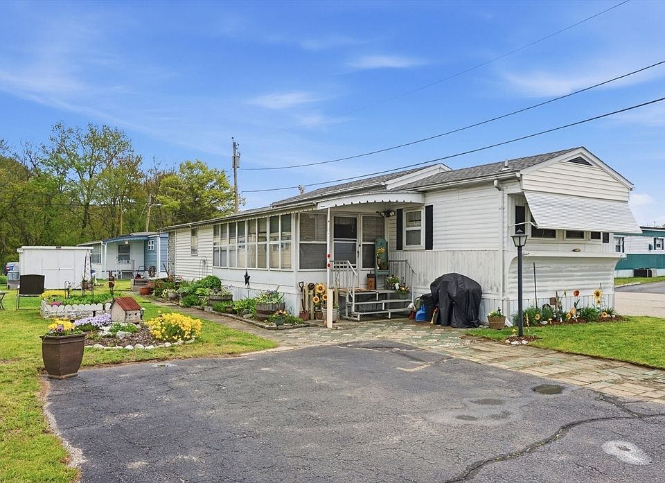 1st image of 119 Rene Dr