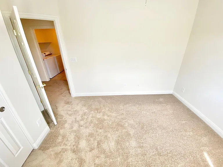 1750 Dark Wolf Ave — Photo 19