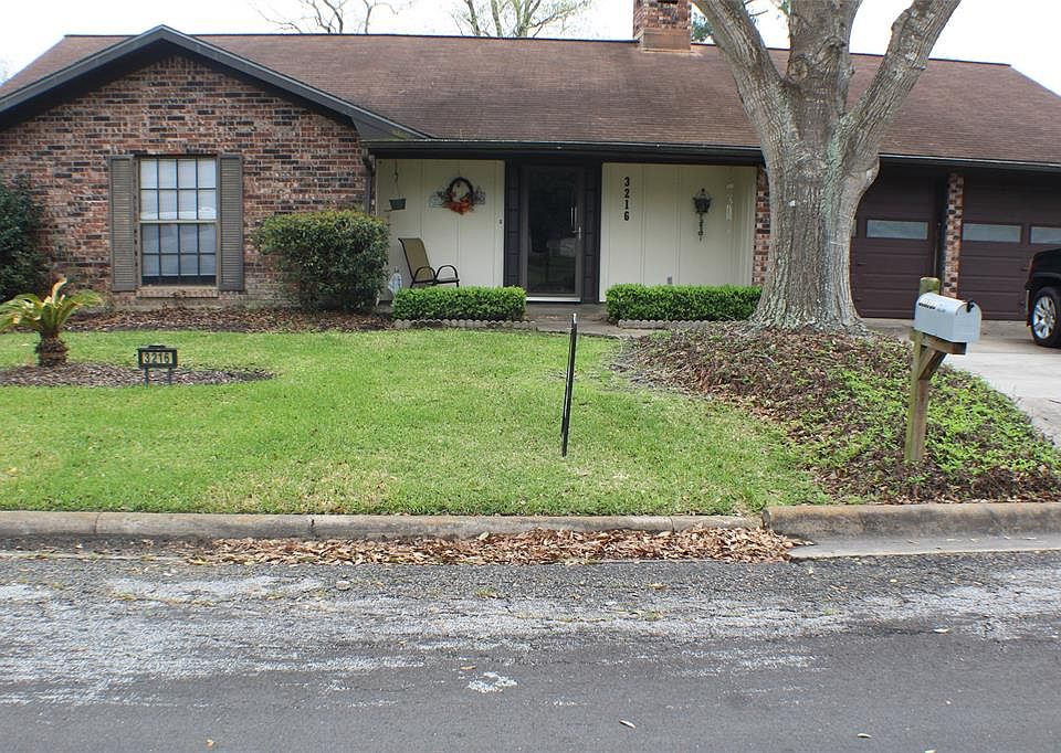 1st image of 3216 La Vista Ave