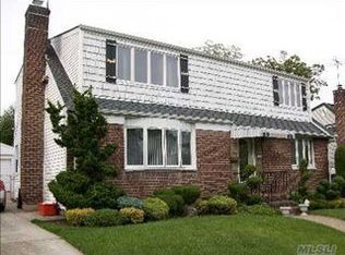 1170 Gavrin Blvd, Franklin Square, NY 11010