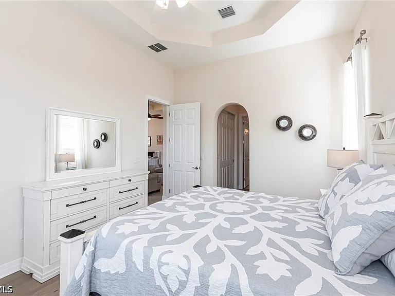 13730 Willow Haven Ct — Photo 24