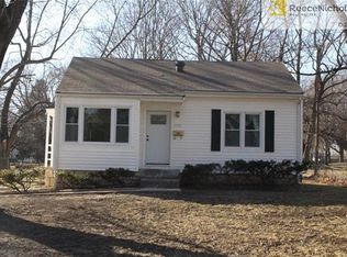 9322 Gillette St, Lenexa, KS 66215