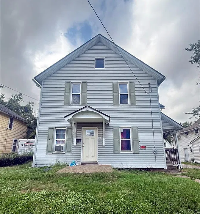 686 Sumner St #2