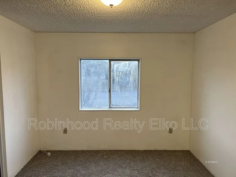 1006 Cedar St — Photo 17