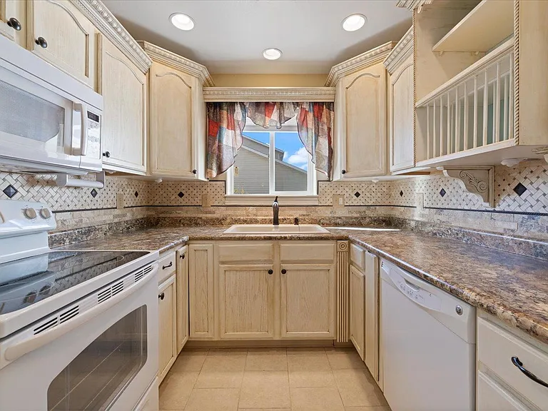 1545 Branding Iron Dr — Photo 8