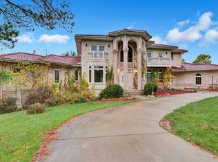 10S444 Madison St, Burr Ridge, IL 60527