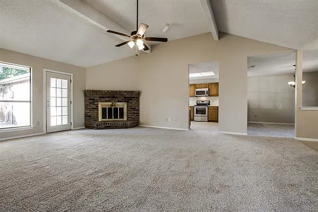 404 Tucson Ct — Photo 22