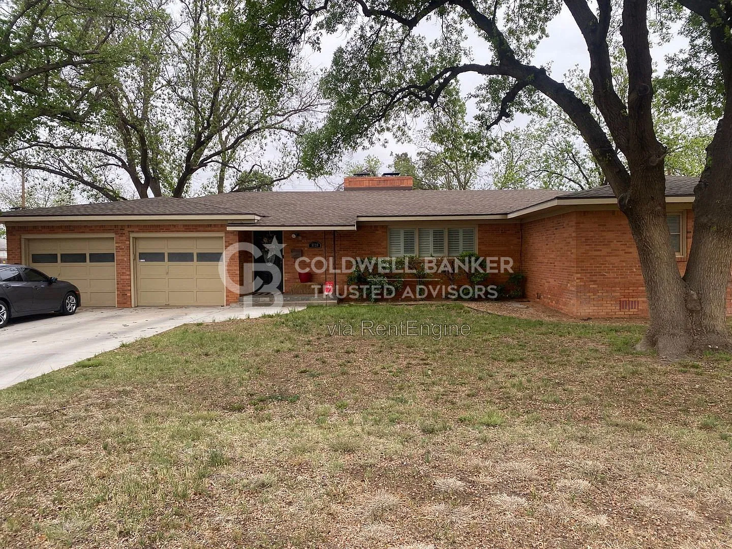 3 bed, 2.0 bath, 2677 sqft, $1,999 — Photo 1
